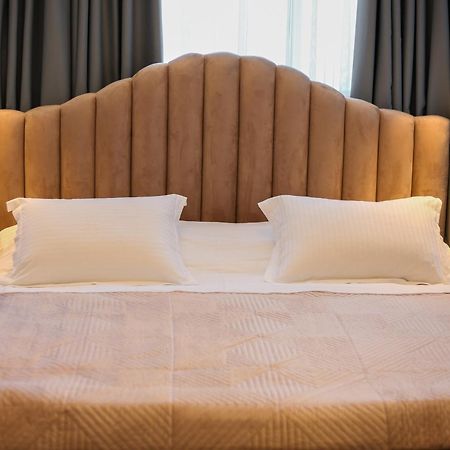 Sky View Hotel 코르처 외부 사진