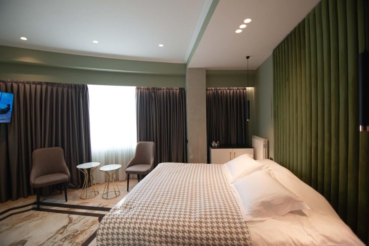 Sky View Hotel 코르처 외부 사진