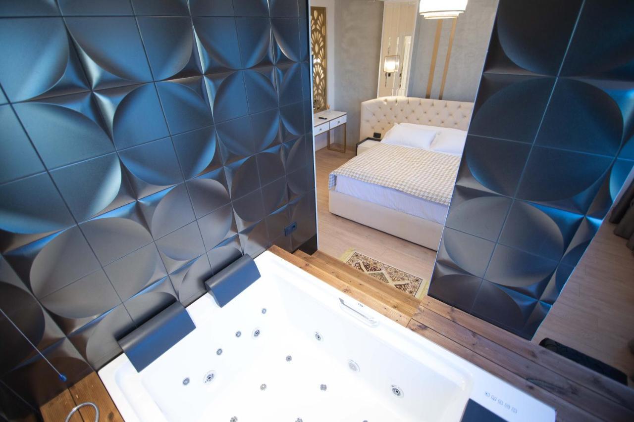 Sky View Hotel 코르처 외부 사진