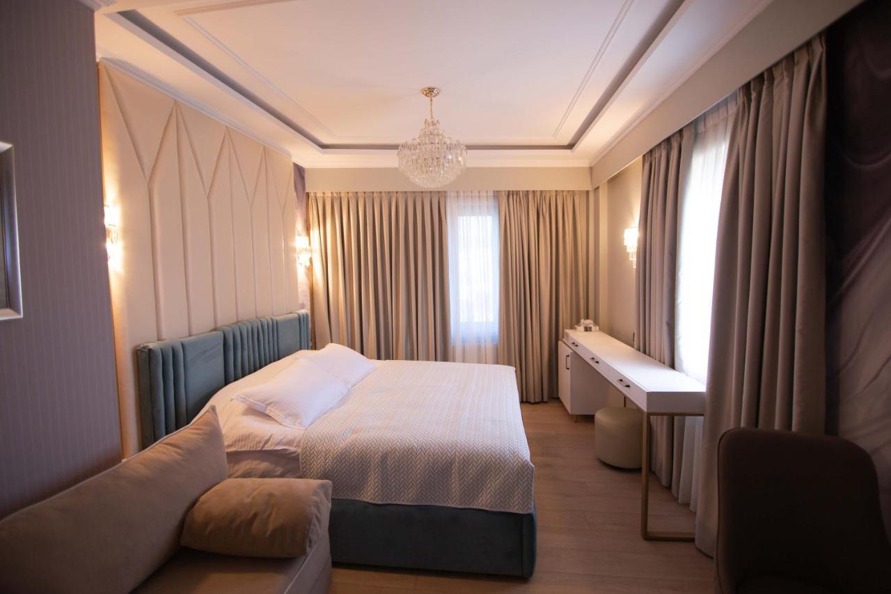 Sky View Hotel 코르처 외부 사진