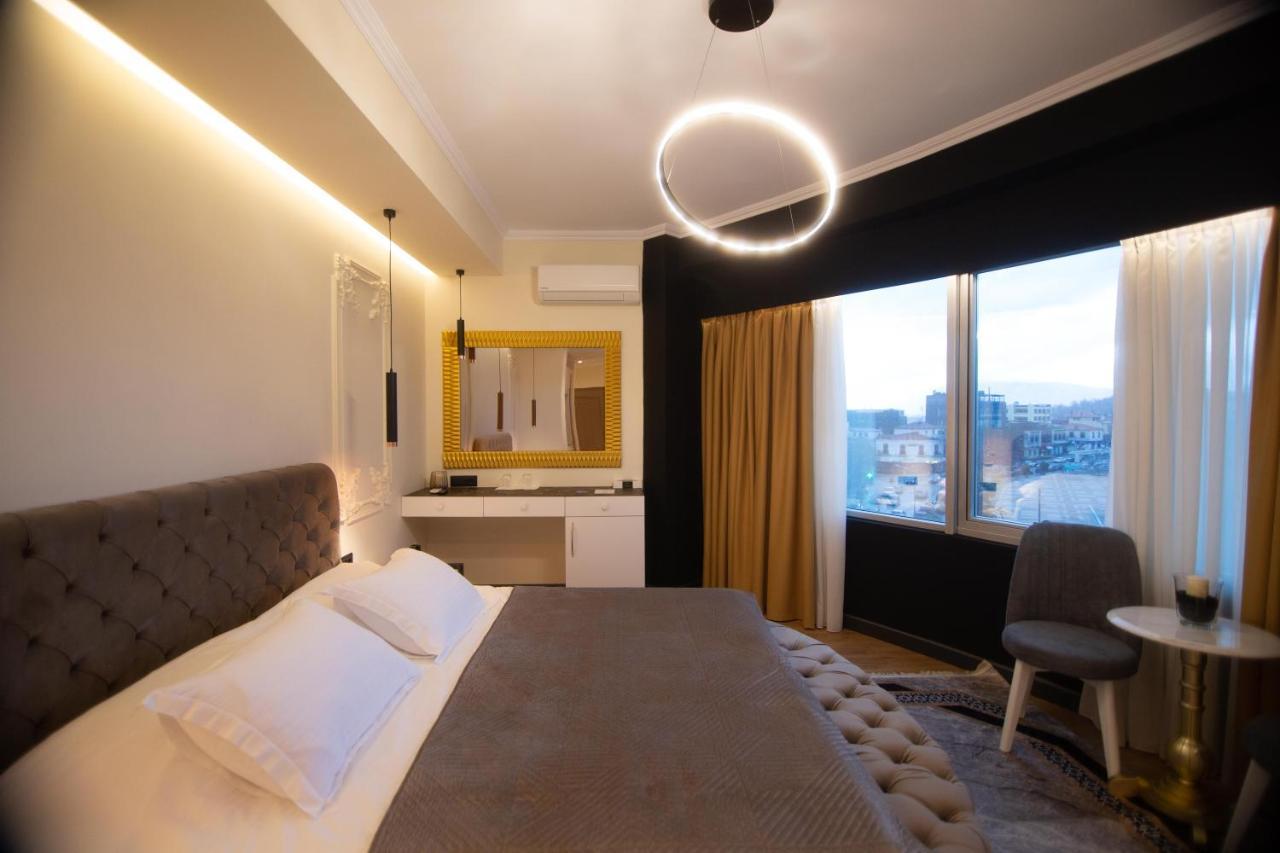 Sky View Hotel 코르처 외부 사진
