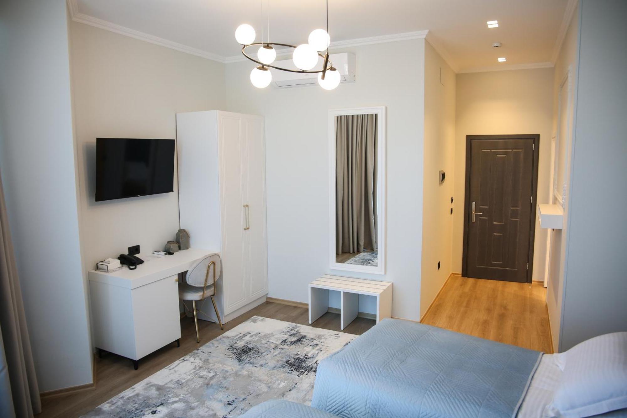 Sky View Hotel 코르처 외부 사진
