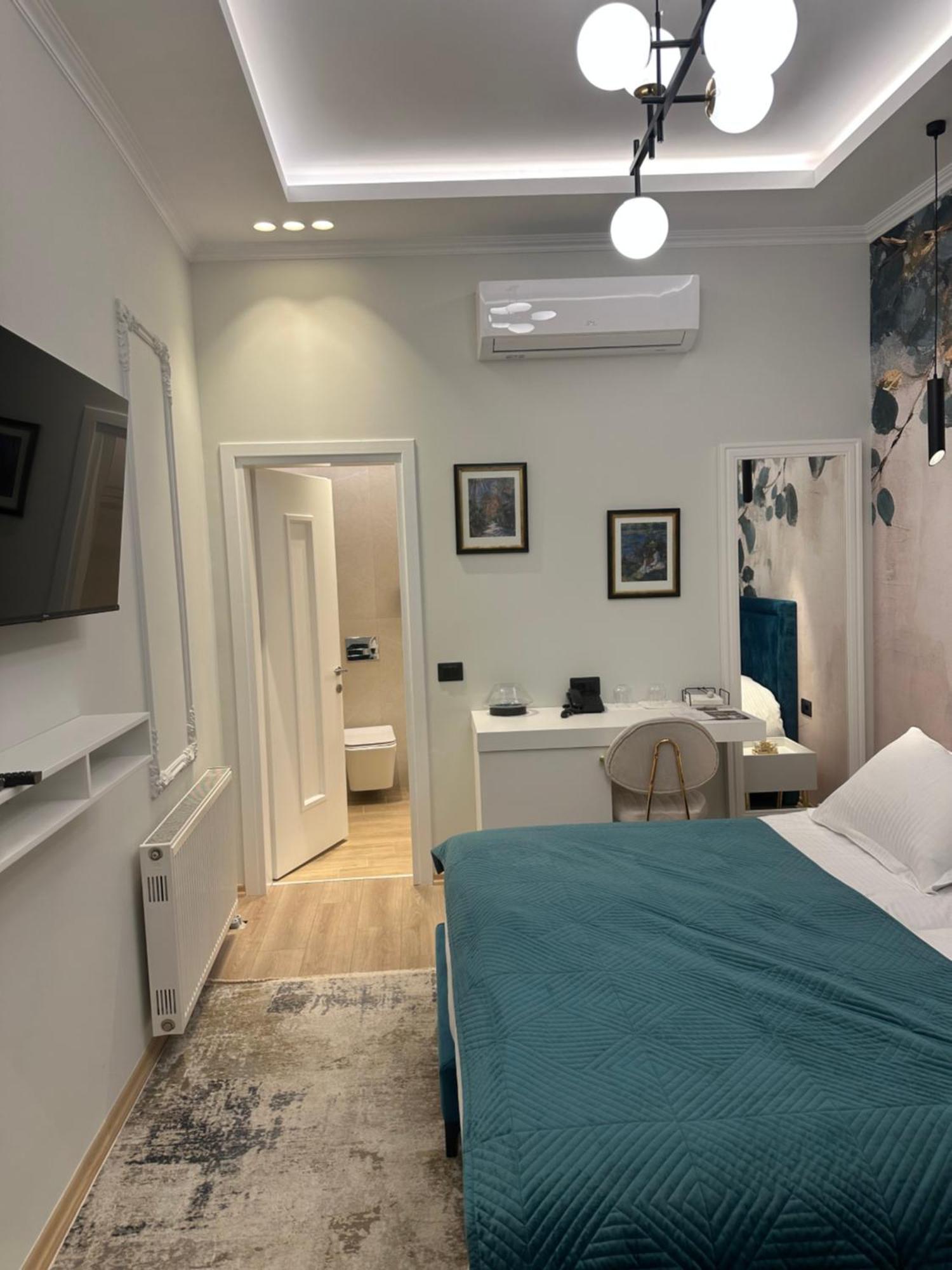 Sky View Hotel 코르처 외부 사진